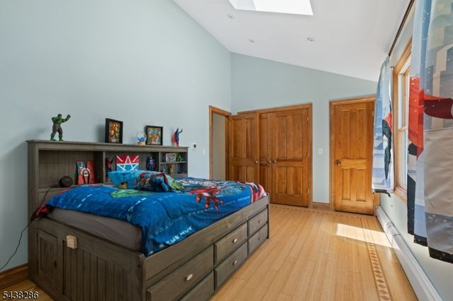 15 Kuiken Ct, Wayne Twp., NJ 07470