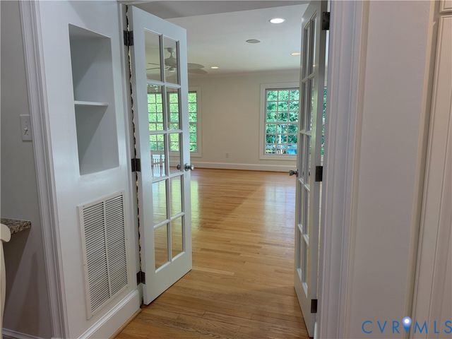 17 Charnwood Rd, Henrico, VA 23229