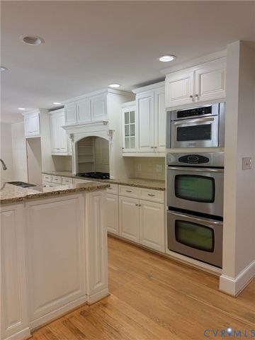 17 Charnwood Rd, Henrico, VA 23229