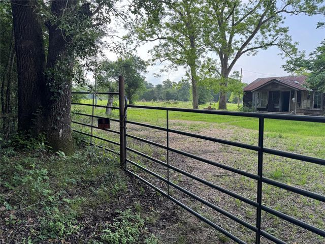 14486 Fm 787 Road W, Cleveland, TX 77327