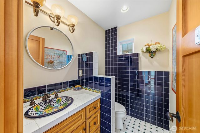 2020 Kansas Avenue, Anacortes, WA 98221