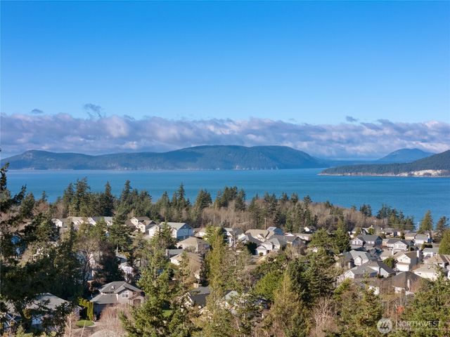 2020 Kansas Avenue, Anacortes, WA 98221