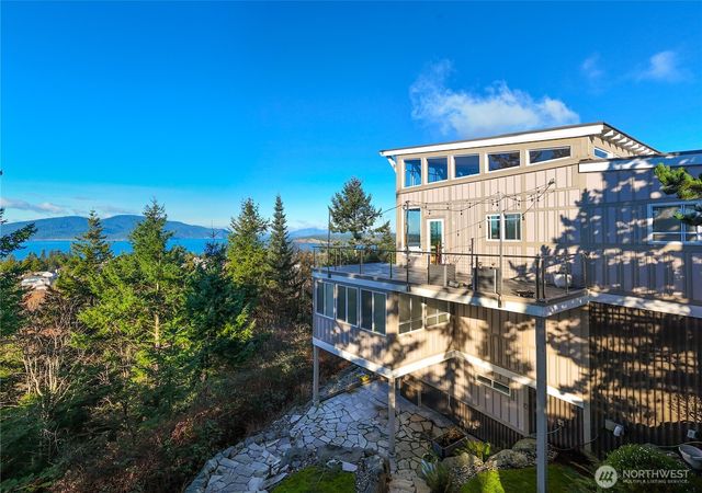 2020 Kansas Avenue, Anacortes, WA 98221