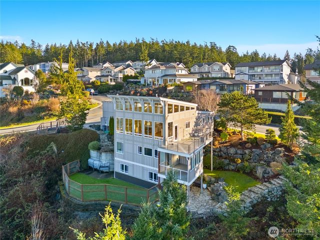 2020 Kansas Avenue, Anacortes, WA 98221