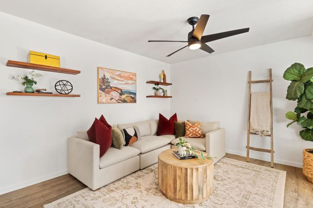 7630 25th Ave, Sacramento, CA 95820