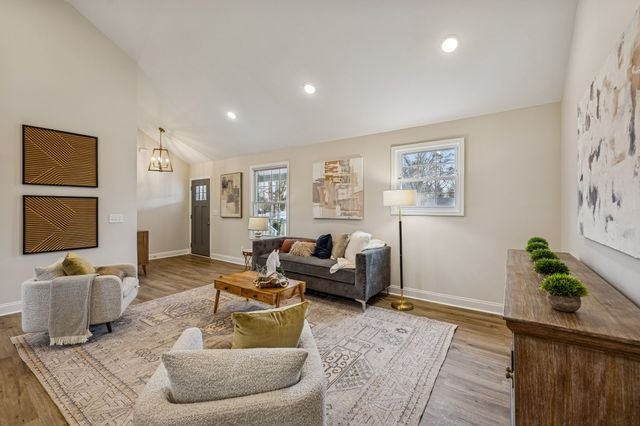 2101 Avalon Dr, Nashville, TN 37216