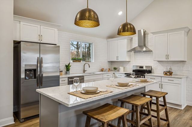 2101 Avalon Dr, Nashville, TN 37216