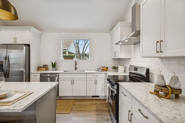 2101 Avalon Dr, Nashville, TN 37216