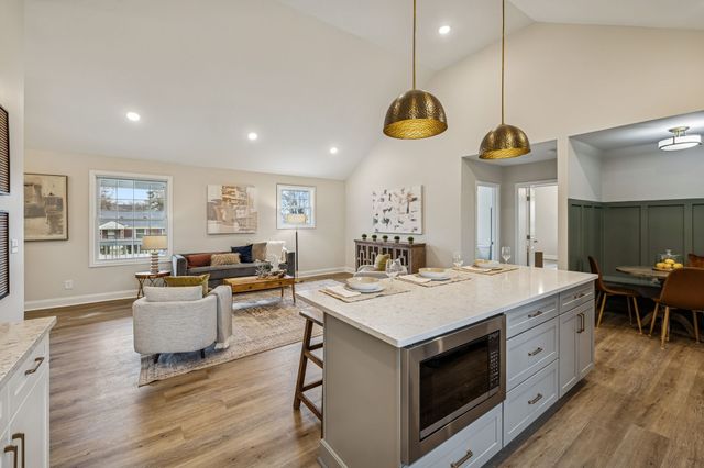 2101 Avalon Dr, Nashville, TN 37216