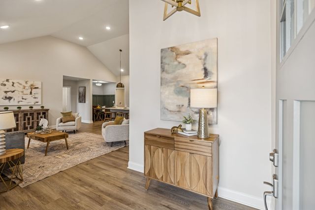 2101 Avalon Dr, Nashville, TN 37216