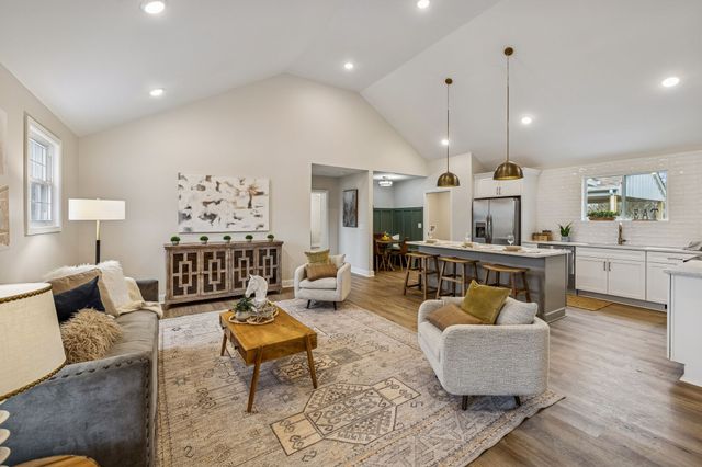 2101 Avalon Dr, Nashville, TN 37216