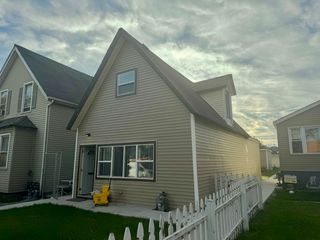 13226 S Houston Avenue, Chicago, IL 60633