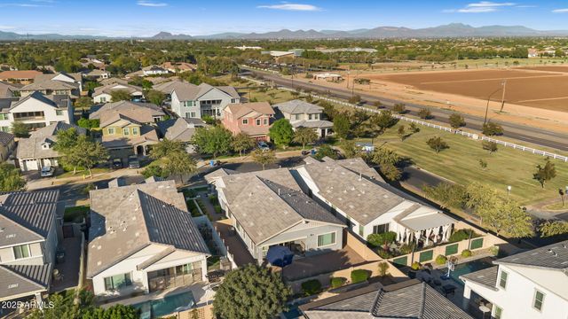 3155 E AUSTIN Drive, Gilbert, AZ 85296