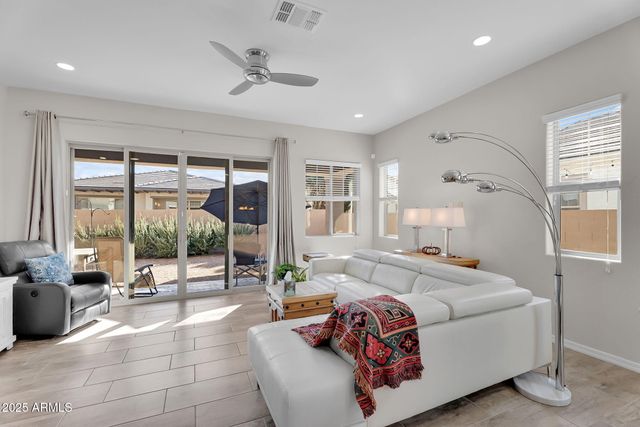 3155 E AUSTIN Drive, Gilbert, AZ 85296