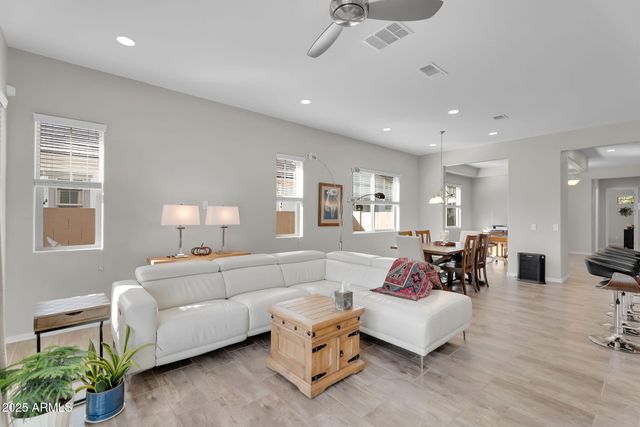 3155 E AUSTIN Drive, Gilbert, AZ 85296