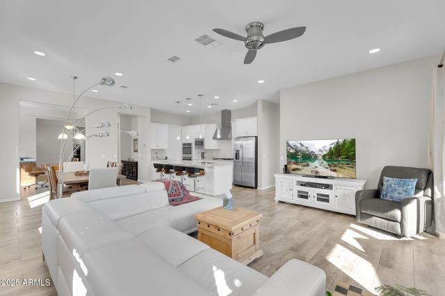 3155 E AUSTIN Drive, Gilbert, AZ 85296