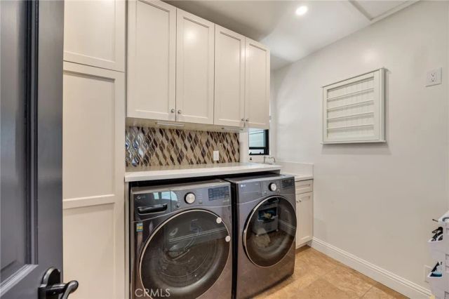 3854 Hampstead, La Canada Flintridge, CA 91011