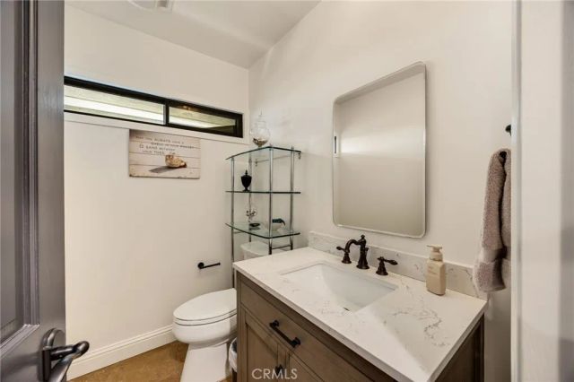 3854 Hampstead, La Canada Flintridge, CA 91011
