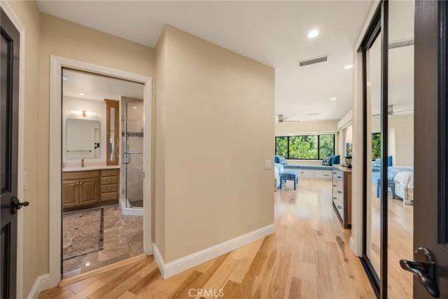 3854 Hampstead, La Canada Flintridge, CA 91011