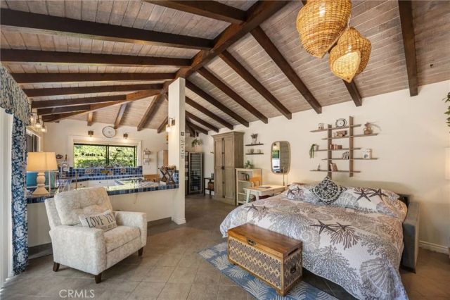 3854 Hampstead, La Canada Flintridge, CA 91011