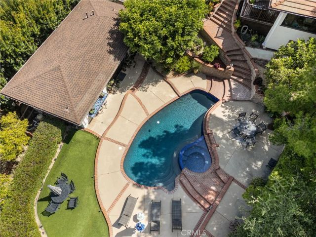 3854 Hampstead, La Canada Flintridge, CA 91011