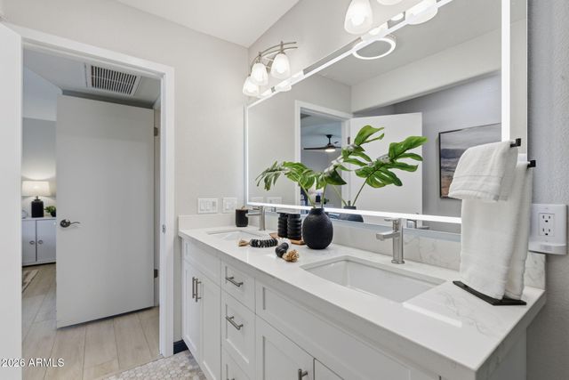 12616 N 28TH Place, Phoenix, AZ 85032