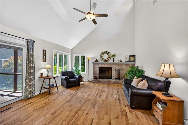 7301 Sawmill Road, Madison, WI 53717