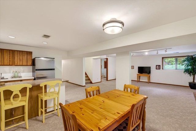 7301 Sawmill Road, Madison, WI 53717
