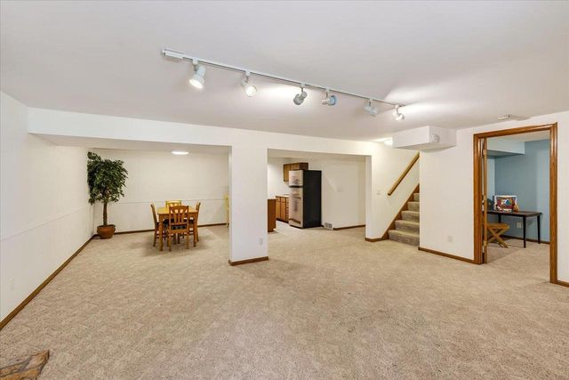 7301 Sawmill Road, Madison, WI 53717