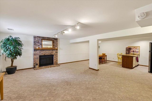 7301 Sawmill Road, Madison, WI 53717