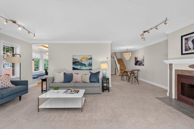20.0 N Stone Mill Dr 1026, Dedham, MA 02026