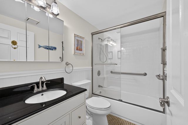 20.0 N Stone Mill Dr 1026, Dedham, MA 02026