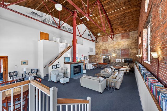 20.0 N Stone Mill Dr 1026, Dedham, MA 02026