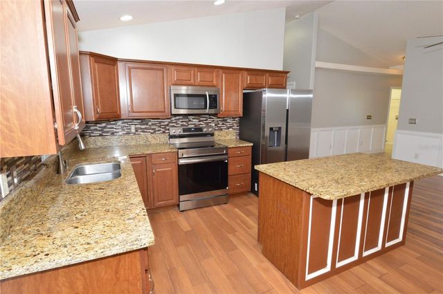 10248 107TH AVENUE N, Largo, FL 33773