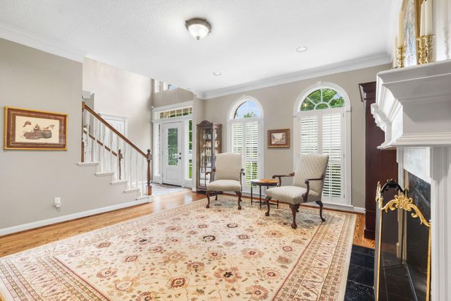 18 E Wedgemere Court, The Woodlands, TX 77381