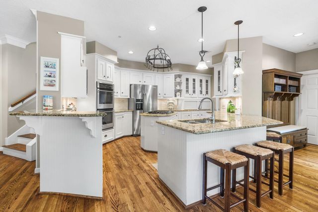 18 E Wedgemere Court, The Woodlands, TX 77381