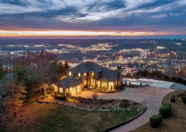 1295 Clearview Drive, Ringgold, GA 30736