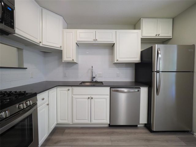 4711 Bull Creek RD, Austin, TX 78731