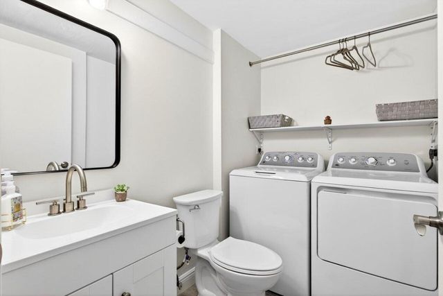 304 Live Oak Lane, Boynton Beach, FL 33436