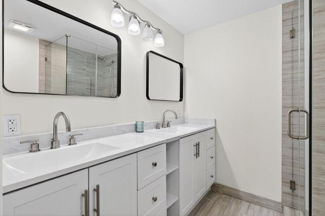 304 Live Oak Lane, Boynton Beach, FL 33436