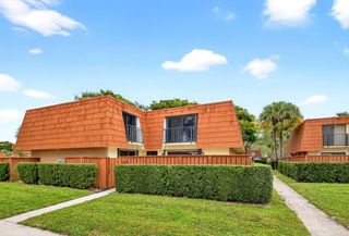 304 Live Oak Lane, Boynton Beach, FL 33436