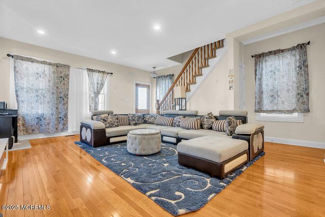 128 Monmouth Street, Hightstown, NJ 08520