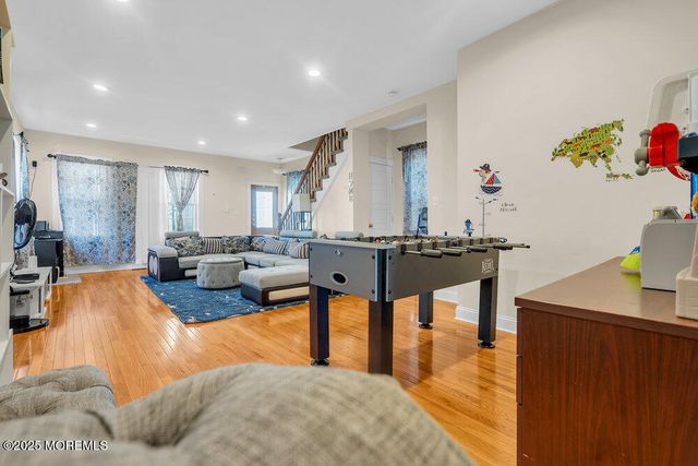 128 Monmouth Street, Hightstown, NJ 08520