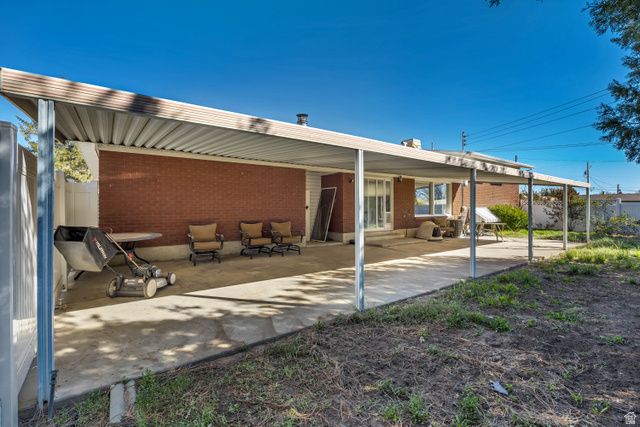 5841 S 2050 W, Roy, UT 84067