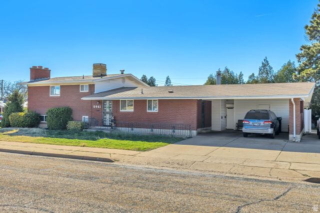 5841 S 2050 W, Roy, UT 84067