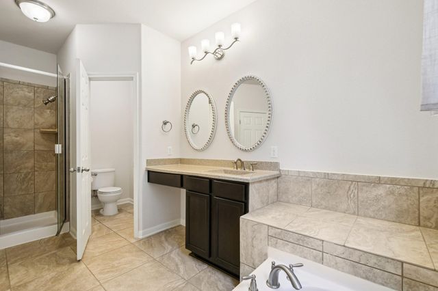 2244 Hilltop Climb DR, Leander, TX 78641