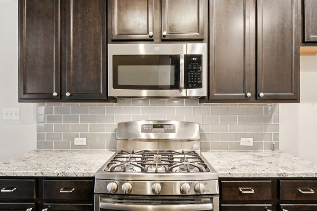 2244 Hilltop Climb DR, Leander, TX 78641