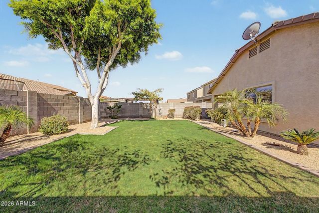 18236 W MISSION Lane, Waddell, AZ 85355