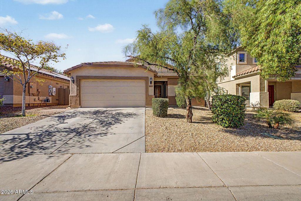 18236 W MISSION Lane, Waddell, AZ 85355