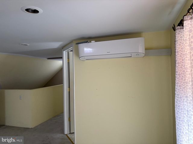 539 W KINGS HWY W, Audubon, NJ 08106